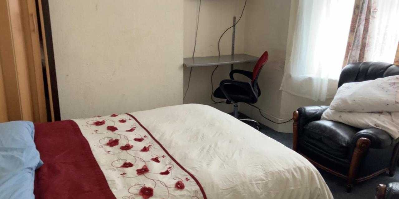 To Let In Gasthof London